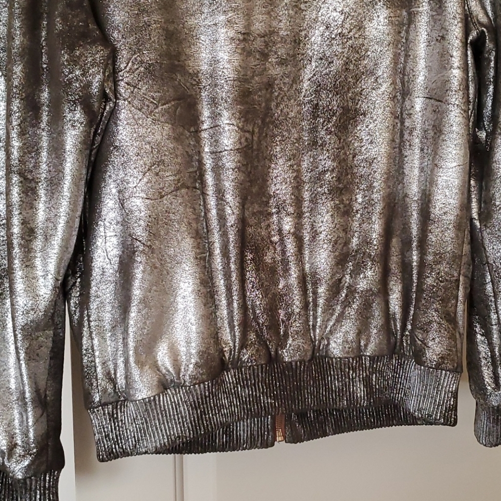 Leather jacket - Picture 4 of 4